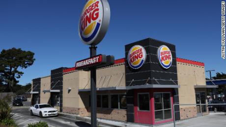 Restauranger som Burger King satsar på fler bilar. 