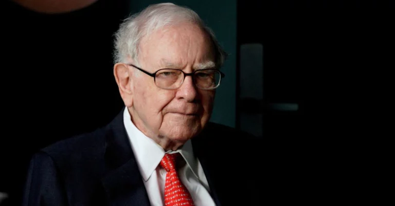 Buffett beklagar bristen på kvalitetsinvesteringar även när Berkshire Records tjänar